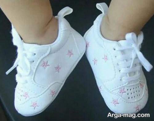کفش طرح دار برای نوزاد 