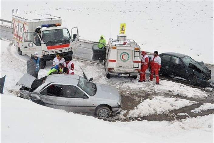 امدادرسانی به ١١٧٥٥ نفر در 24 استان متأثر از برف و کولاک