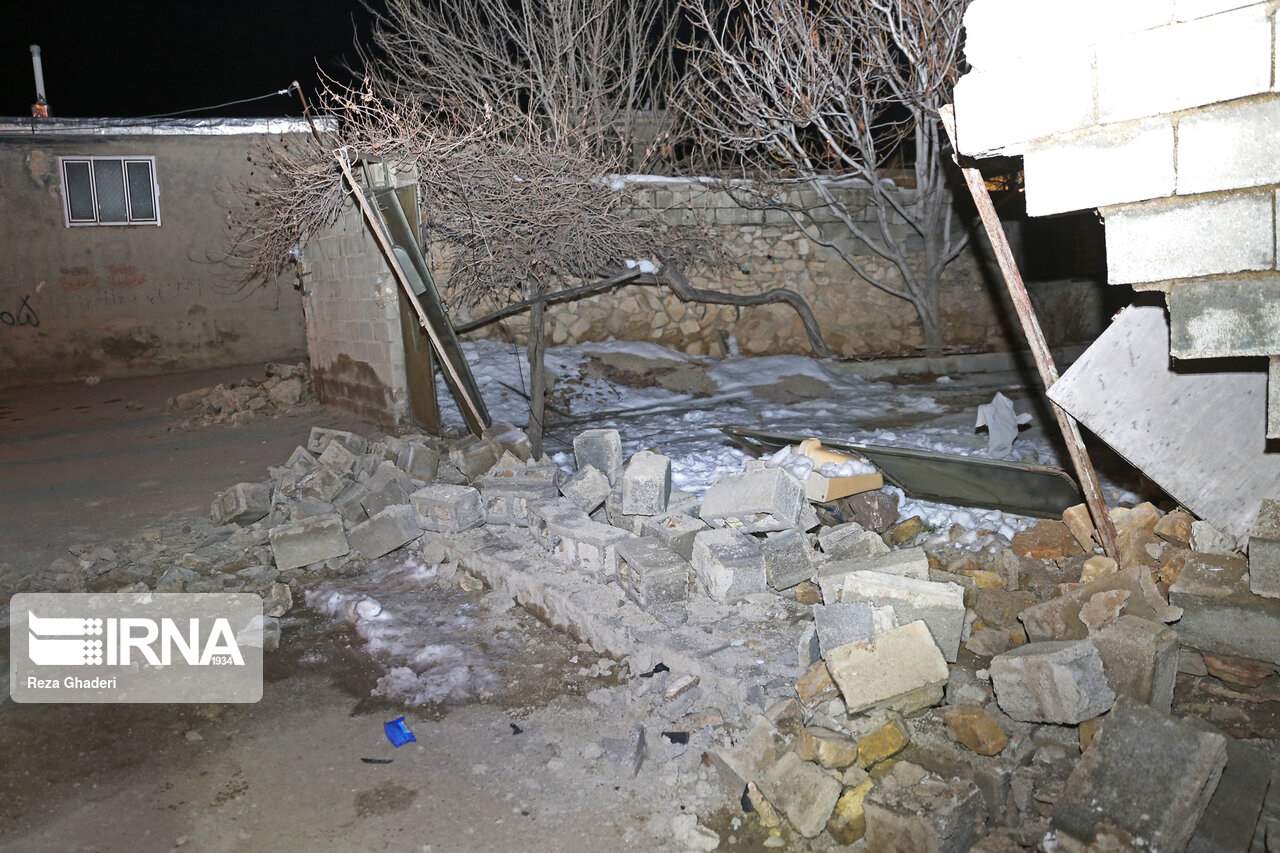 سایت اسکان موقت زلزله‌زدگان در خان‌زنیان شیراز راه‌اندازی شد