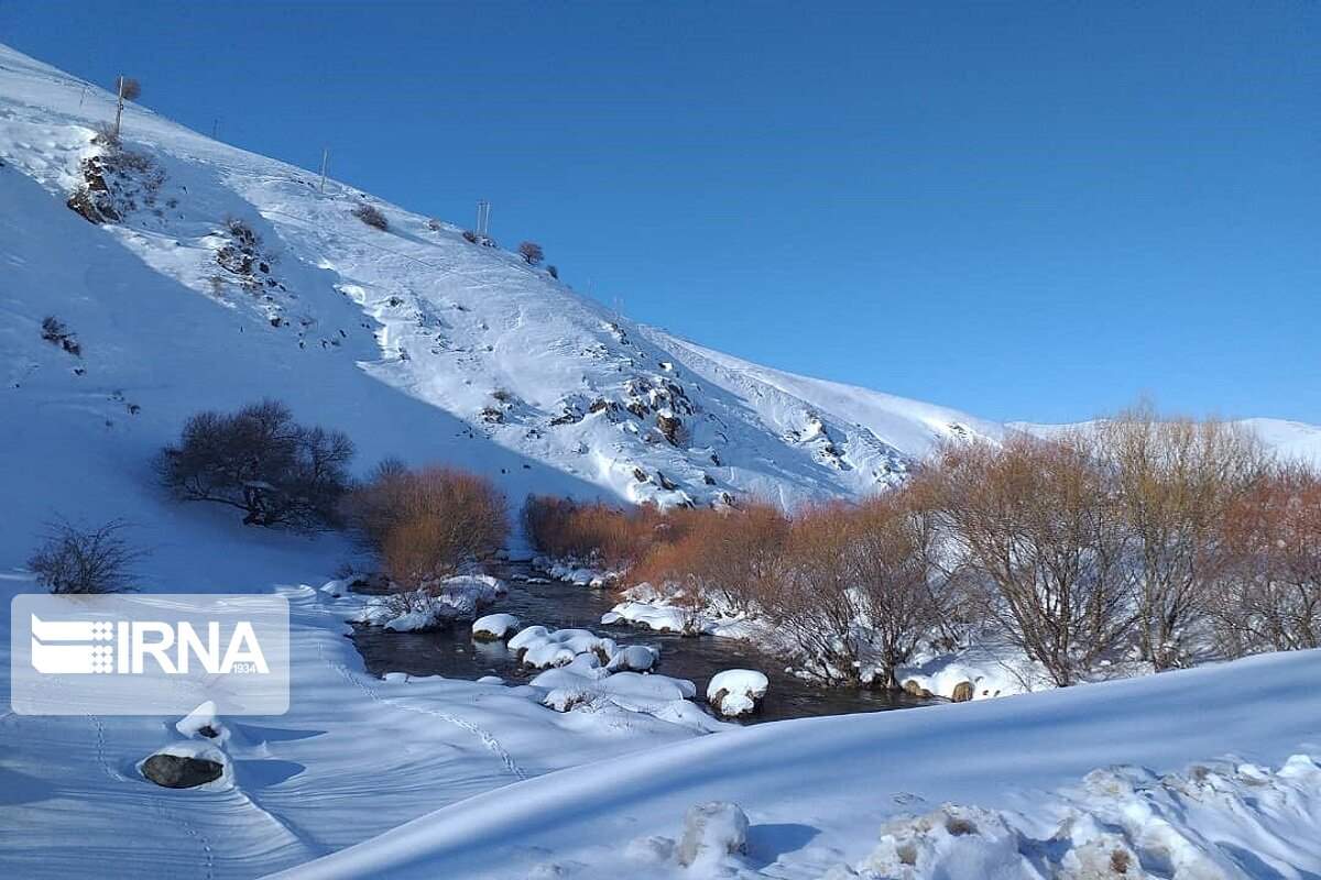 بارش برف مناطق جنوبی و غربی اصفهان را فرا می‌گیرد