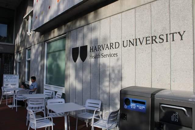 توصیه دانشگاه "هاروارد" به دانشجویان برای مقابله با "کروناویروس"