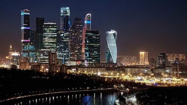 رشد اقتصادی روسیه نصف شد