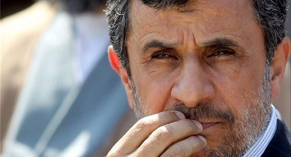 وقتی احمدی نژاد آموزش ساخت ماسک می دهد + ویدئو