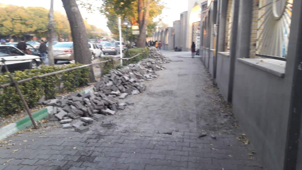 تکمیل عملیات بهسازی مسیر‌های پیاده رو خیابان کریمخان