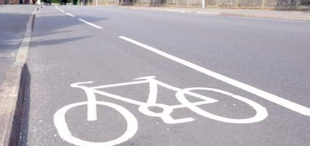 مناسب سازی خیابان امام خمینی برای مسیر ویژه دوچرخه