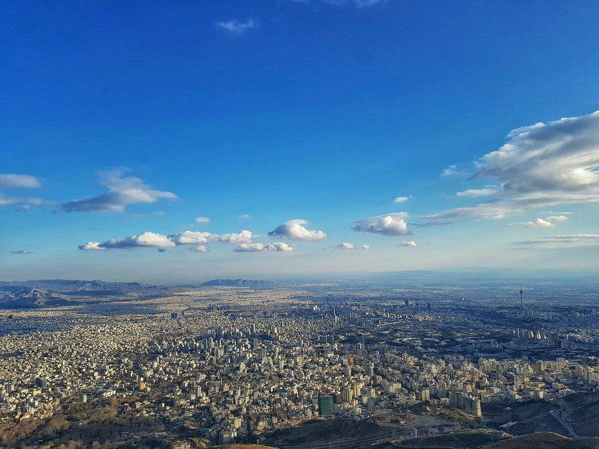 هوای تهران در 14 فروردین ماه پاک است