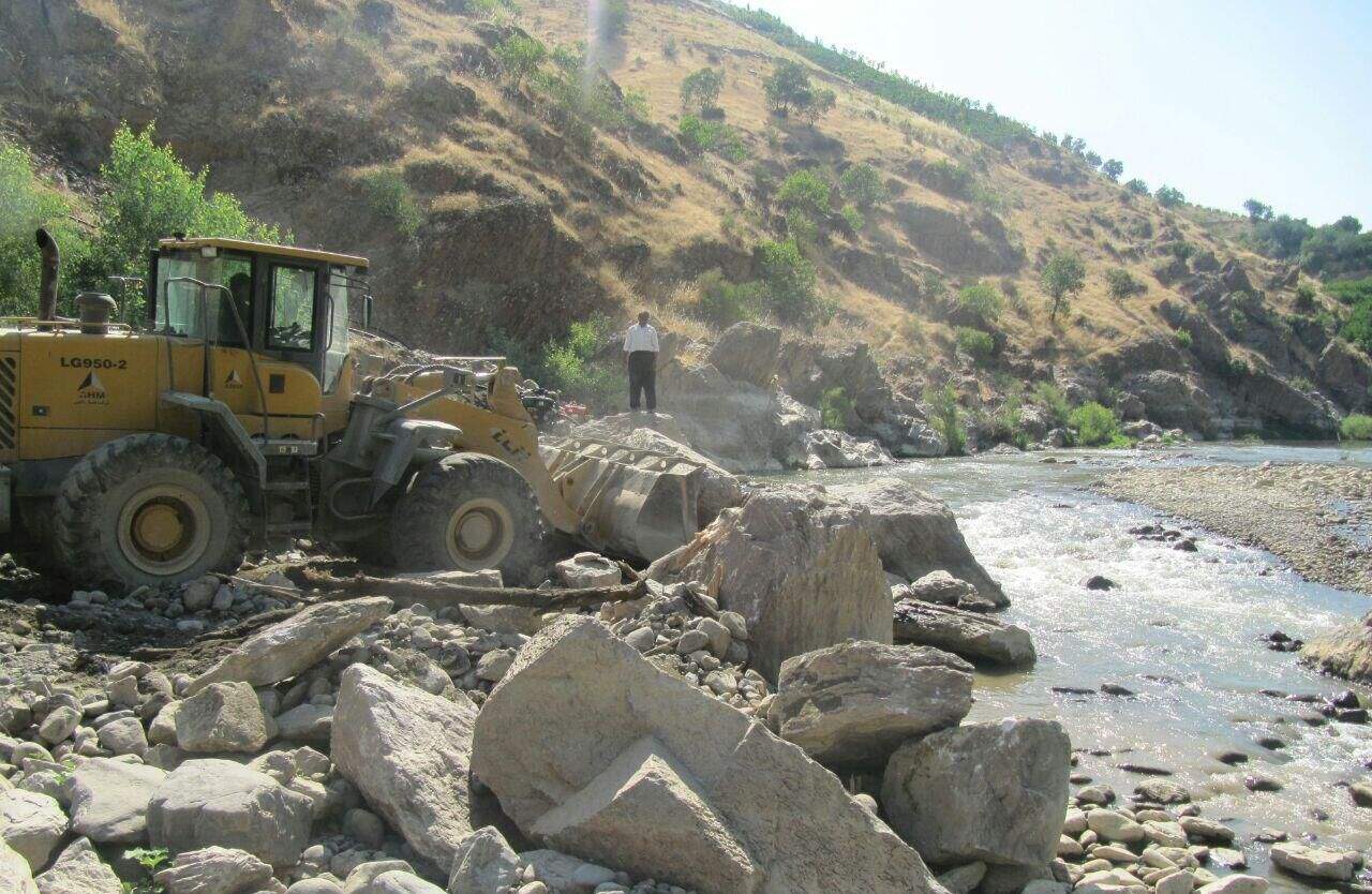 بیش از 35 هکتار بستر رودخانه‌های کردستان رفع تصرف شد