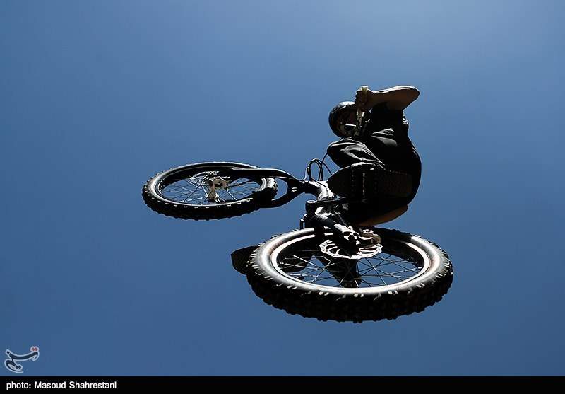 میزبانی ایران در مسابقات دوچرخه‌سواری تریال قهرمانی آسیا در هاله‌ای از ابهام