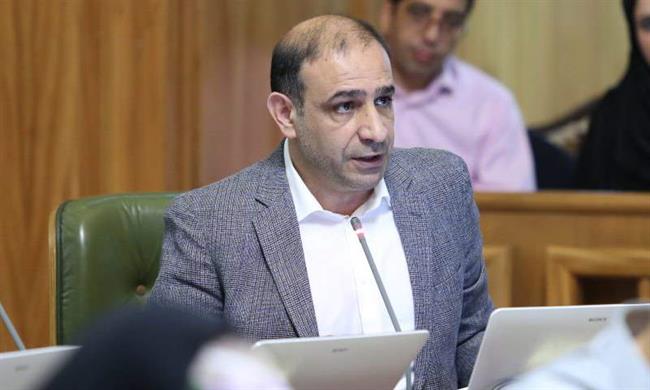 تعارفی با مناف هاشمی نداریم / دولت سالهاست که به شهرداری بدهکار است