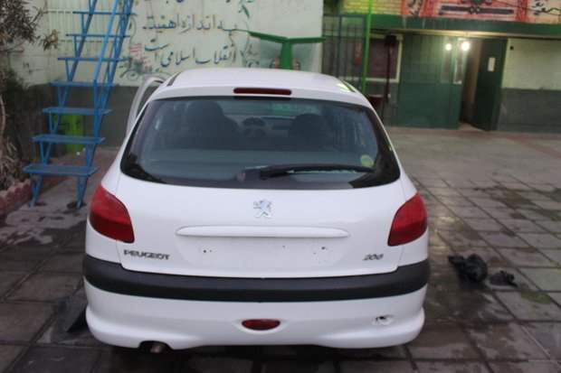 کشف خودرو پژو 206 سرقتی با پلاک جعلی در غرب تهران