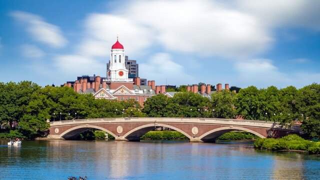 تمامی سفرهای مرتبط با دانشگاه "هاروارد" ممنوع می‌شود