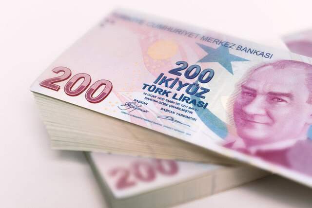 ریزش مجدد لیر با تصمیم عجیب بانک مرکزی ترکیه