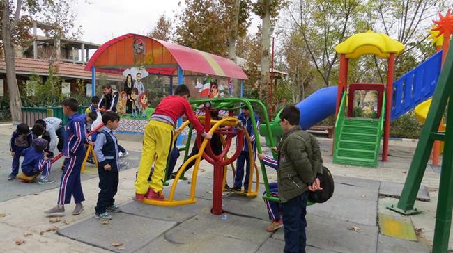 کاظمی/ عید 13/ گسترش نقاط بازی کودکان مستلزم توسعه بدون خودرو