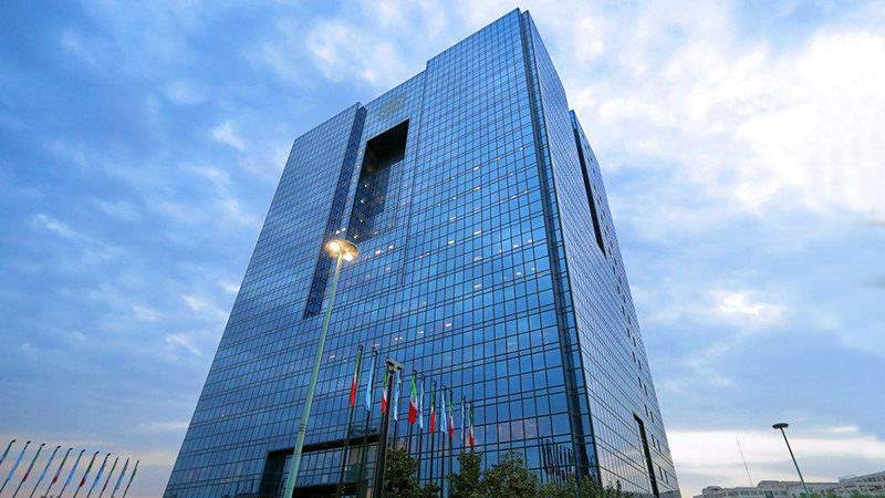 بانک مرکزی در حال لغو اقدامات خود برای مبارزه با شیوع کرونا