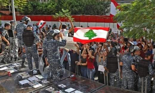لبنانی‌ها دوباره به خیابان‌ها آمدند