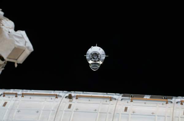کپسول کرو دراگون با موفقیت به ایستگاه فضایی بین‌المللی متصل شد