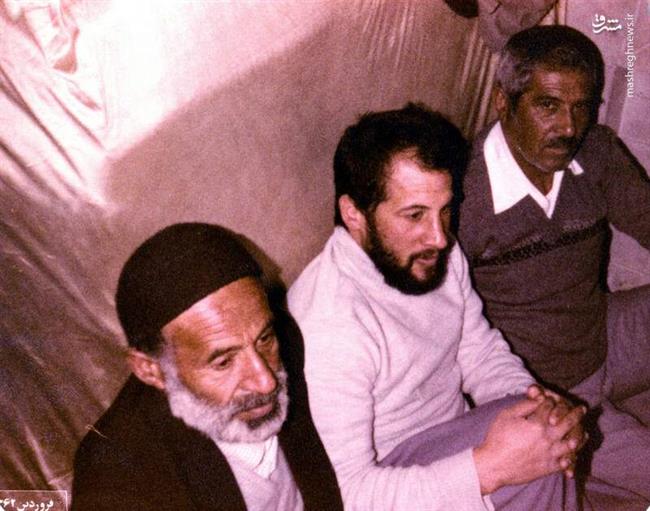 شهید جواد افراسیابی و پدرش(نفر اول از چپ)