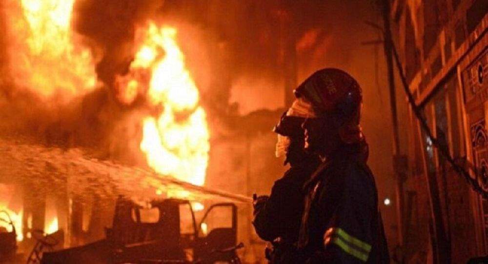 آتش‌سوزی در انبارهای شرکت فولاد خوزستان + ویدئو
