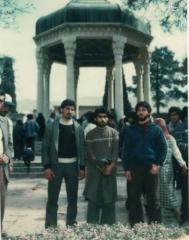 شهید علی اکبر هاشمی(نفر اول از راست)