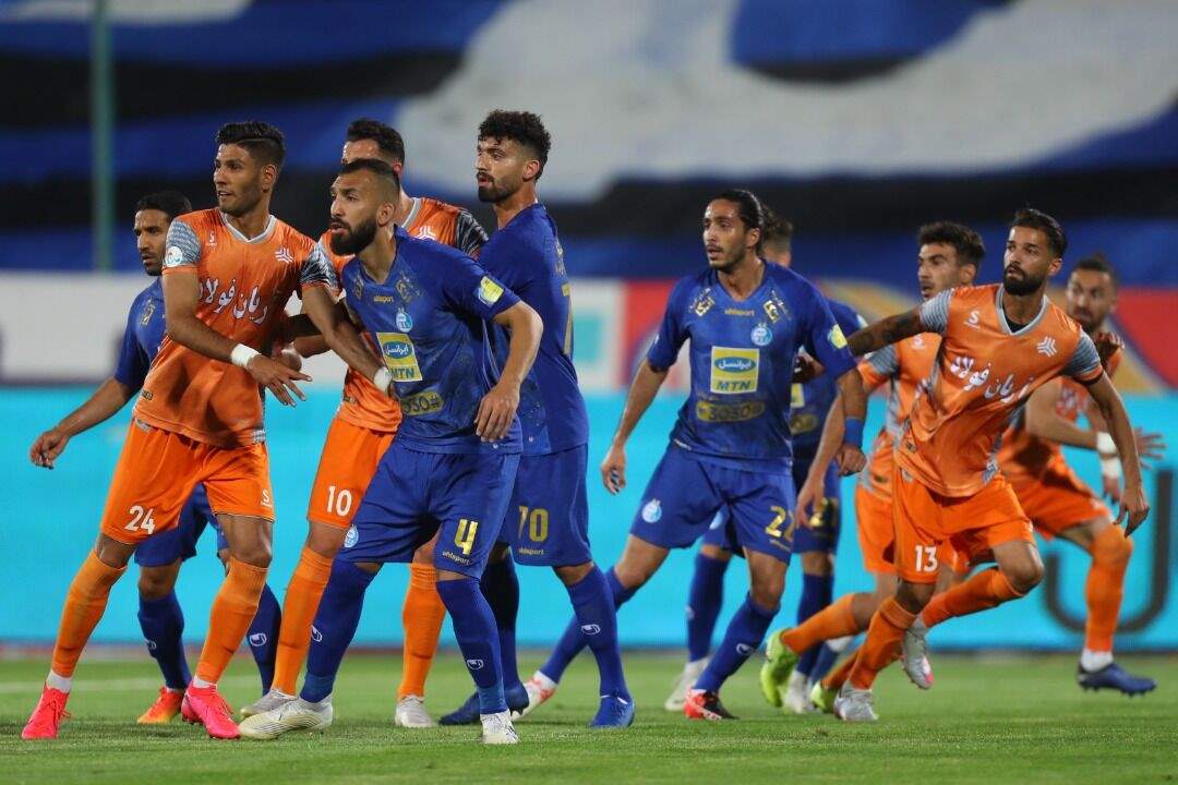 استقلالِ فرهاد 11 نفره هم نبرد