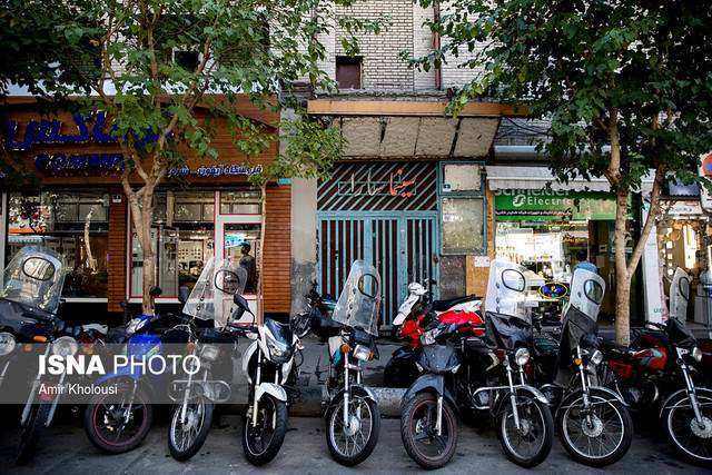 پارکینگ رایگان برای موتورسیکلت‌های لاله‌زار تهران