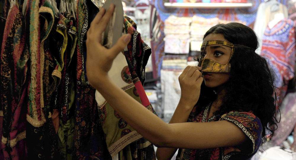 هجوم بی  سابقه مردم عربستان به فروشگاه ها