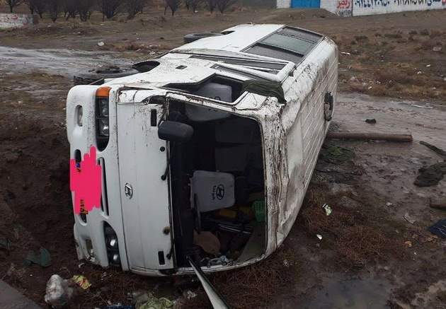 جان باختن راننده مینی بوس در حادثه رانندگی