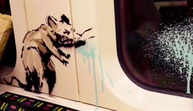هنرنمایی بنکسی در مترو لندن با الهام از شیوع کرونا