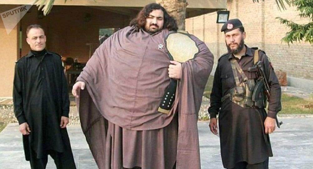 غول برره به جمع خوانندگان پیوست +ویدئو