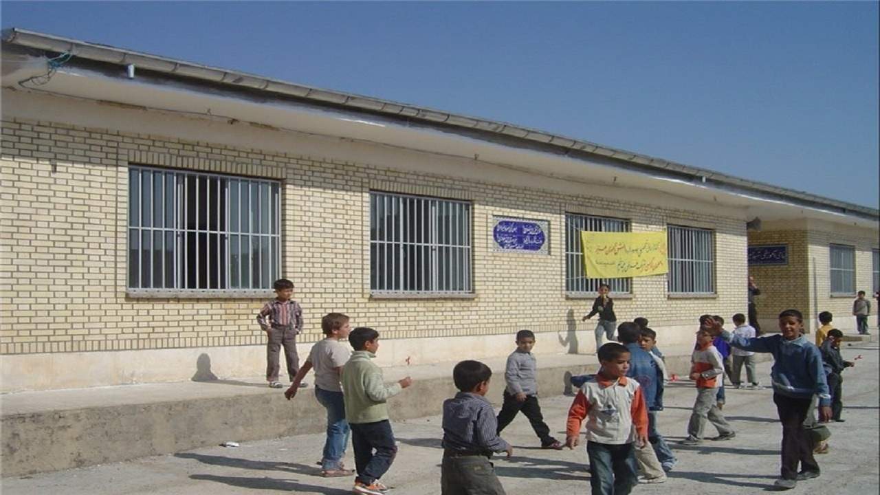 ساخت بیش از هزار مدرسه برکت در مناطق محروم