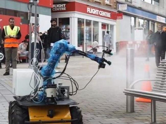 ربات‌های ضدعفونی کننده در انگلستان