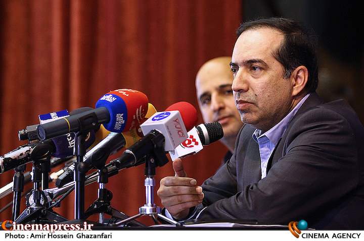 حسین انتظامی به صورت مجازی به سوالات اهالی رسانه پاسخ می گوید