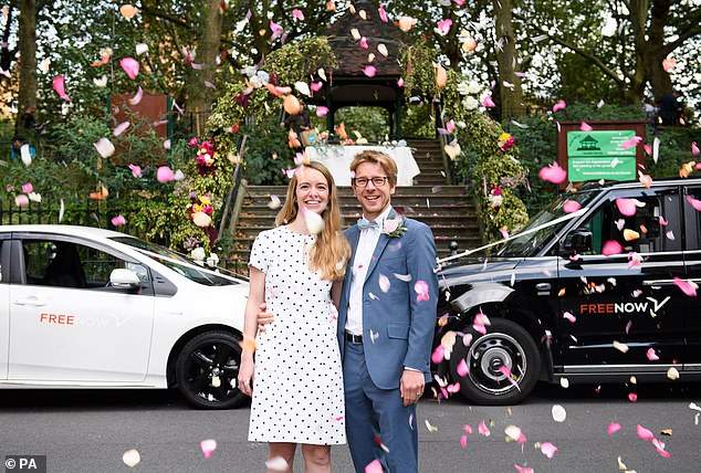 سرویس عروسی خودرویی در انگلیس