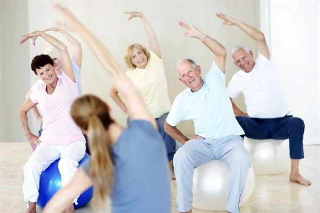 در دوران سالمندی ورزش کنید