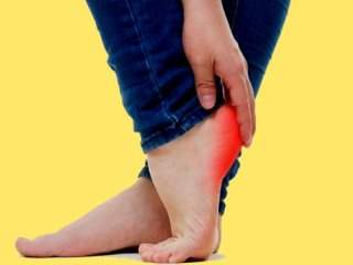 خار پاشنه پا را چگونه می‌توان درمان کرد؟
