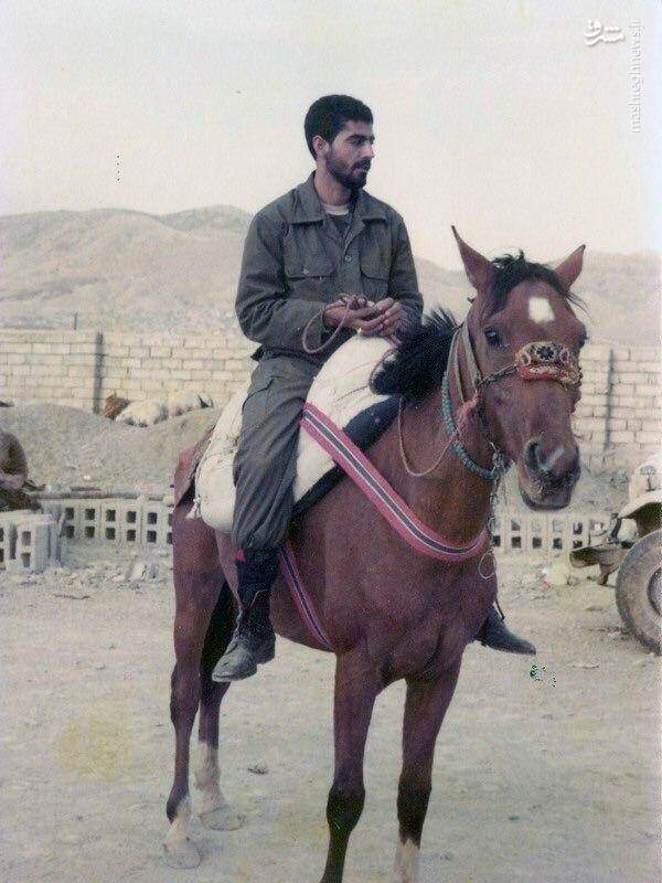 تصویری دیده نشده از شهید سردار سلیمانی سوار بر اسب