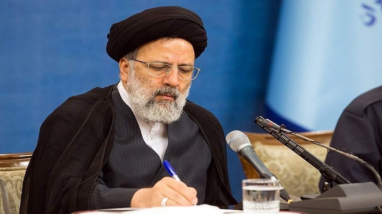 رئیسی سند امنیت قضایی را ابلاغ کرد