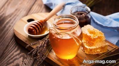 استفاده از عسل برای درمان جوش های سر سیاه
