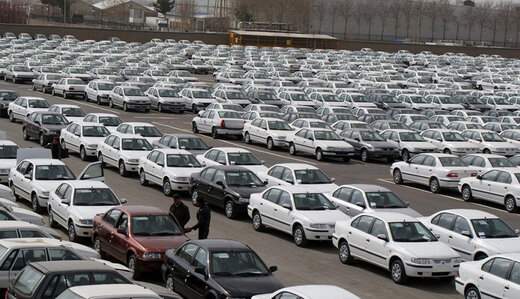 لرزش بازار خودرو با موج ارزی/ قیمت‌ها تا 30 میلیون افت کردند