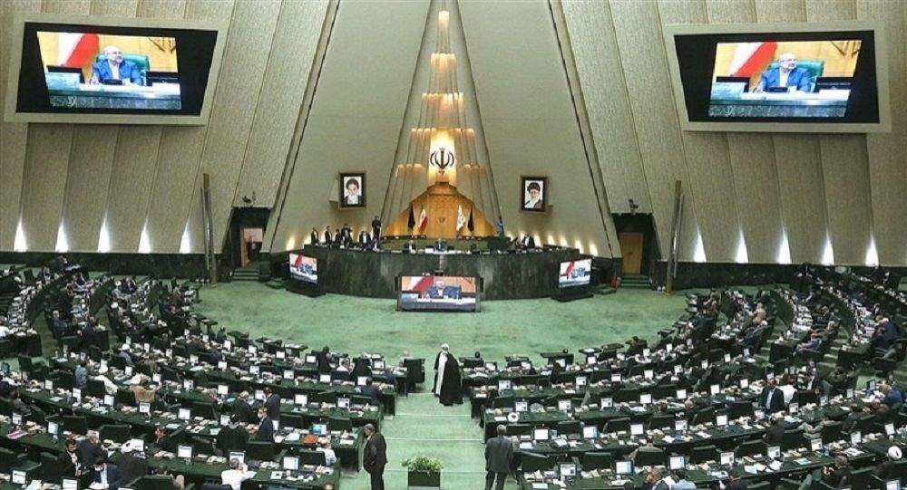 حضور کارشناسان قوه قضاییه ایران برای ثبت اموال نماینده‌های مجلس
