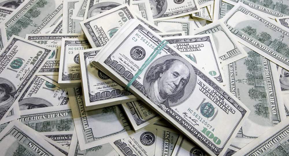 کشف 3 هزار قطعه دلار تقلبی در تهران