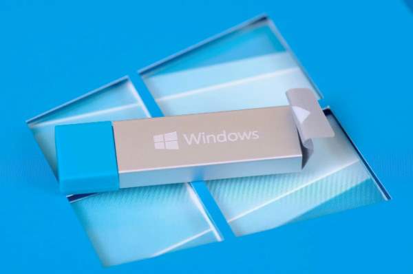 چطور کامپیوتر مبتنی بر ویندوز 10 را از روی درایو USB بوت کنیم؟