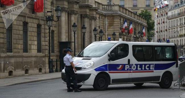 حمله فرد ناشناس با چاقو به مردم در شهر نیس در فرانسه