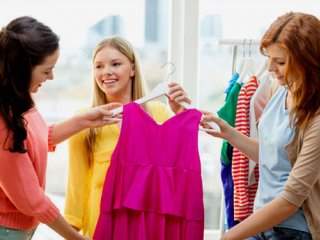 انتخاب لباس چقدر از عمر زنان را هدر می‌دهد؟
