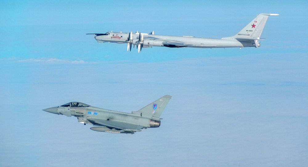 رهگیری دو هواپیمای تو-142 روسیه توسط بریتانیا