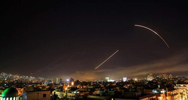 رسانه ها: در نتیجه حمله موشکی به حوالی دمشق سه نظامی کشته شدند