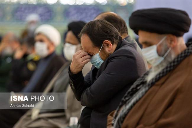 فرزندان شهید فخری زاده در مراسم چهلمین روز شهادت پدر