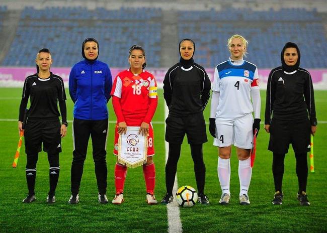 آسو جواهری داور فوتبال زنان ایران از محرومیت خود از داوری از سوی کمیته داوران به خاطر کارهای پژوهشی خبر داده است