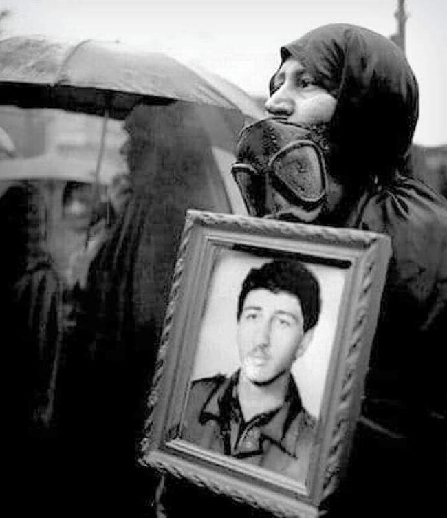 قاب‌های بی‌قراری و عاشقی/ روایت 2 عکاس از ماجرای تصاویر تکان‌دهنده‌شان از مادران شهدا