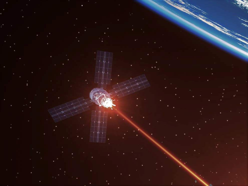 آزمایش موفق ماهواره خورشیدی با قابلیت ارسال برق به نقاط مختلف دنیا